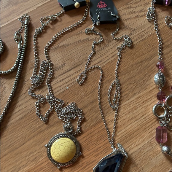 Jewelry bundle - Picture 15 of 16